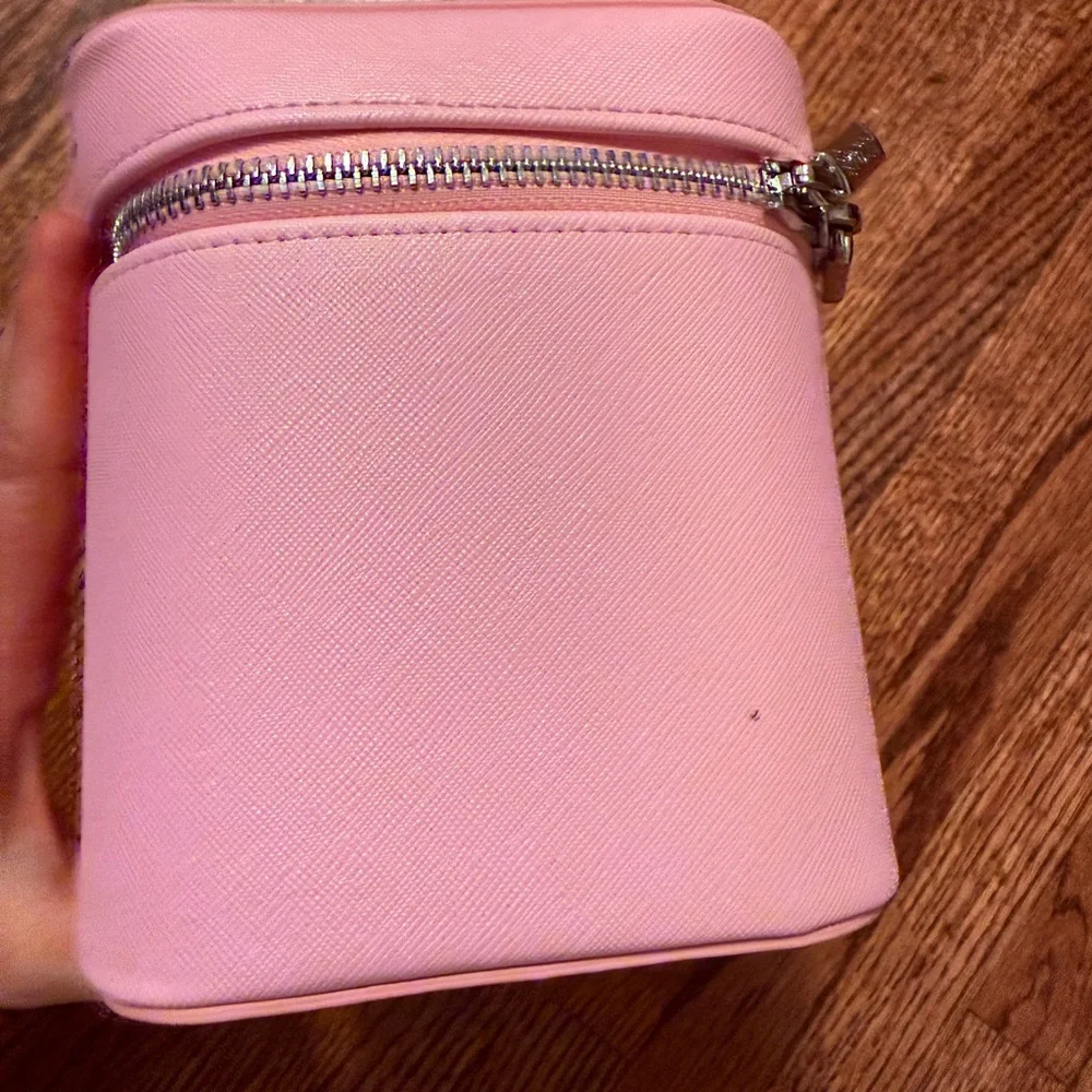 Etoile Vanity Case - Picture 10 of 13